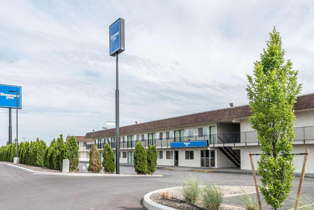 Rodeway Inn Паско Экстерьер фото
